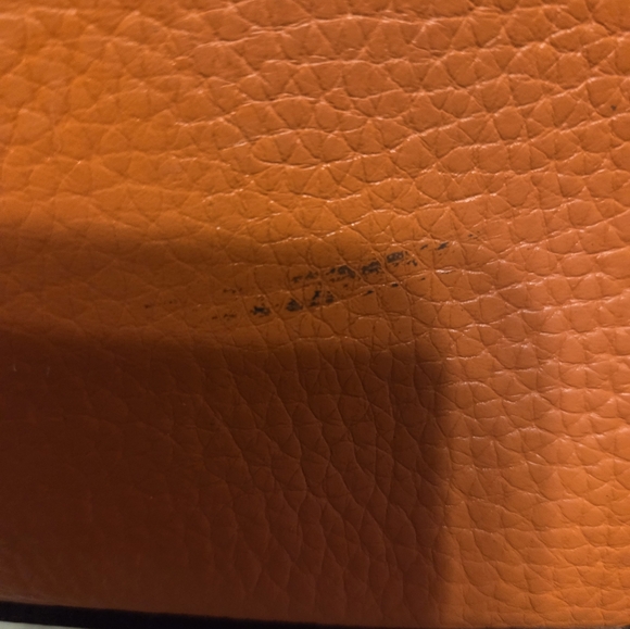 Dooney & Bourke Vibrant Orange Tote 50.00 - Picture 10 of 15